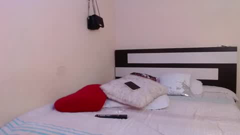  Valentina  online show from January 14, 2025, 1:47 am