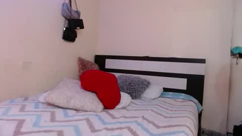  Valentina  online show from October 28, 2025, 9:06 pm