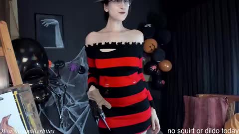 Nina   online show from October 24, 2025, 4:03 pm