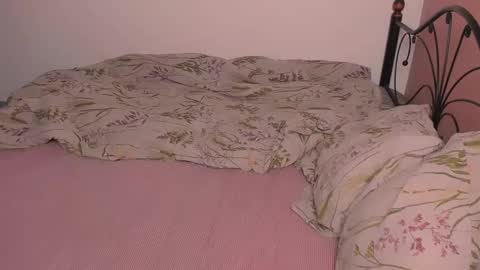 lalaland online show from October 10, 2025, 4:28 pm