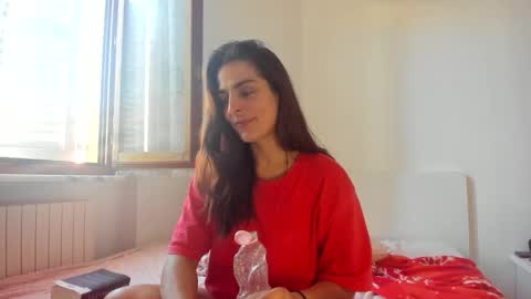 Snapshot of chillwithcamii chatting on September 19, 2025, 6:04 am yoursensualparadise online show from September 19, 2025, 6:04 am