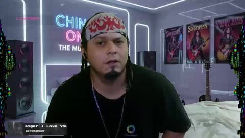 Enrique online show from October 14, 2025, 12:33 am