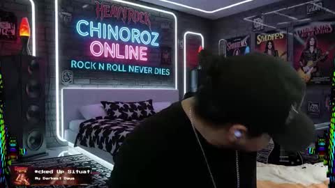 Enrique online show from November 17, 2025, 8:25 pm