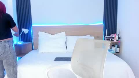 Snapshot of chiqui_milk1 chatting on September 12, 2025, 6:41 pm Chiqui online show from September 12, 2025, 6:41 pm