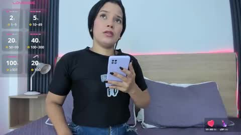 Snapshot of chiqui_milk1 chatting on September 28, 2025, 12:32 pm Chiqui online show from September 28, 2025, 12:32 pm