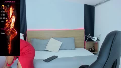 Snapshot of chiqui_milk1 chatting on November 24, 2025, 7:02 pm Chiqui online show from November 24, 2025, 7:02 pm