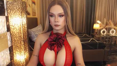 Franching Lee online show from December 14, 2025, 10:20 am