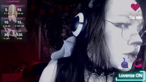 chloe_crystall_killer online show from October 20, 2025, 11:54 am