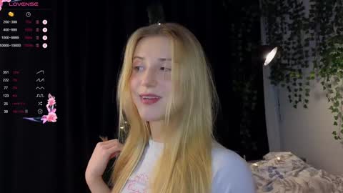 Snapshot of chloe_guidry chatting on December 23, 2024, 6:22 am Arianaa Mourrr online show from December 23, 2024, 6:22 am