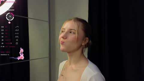 Snapshot of chloe_guidry chatting on January 14, 2025, 5:30 am Arianaa Mourrr online show from January 14, 2025, 5:30 am