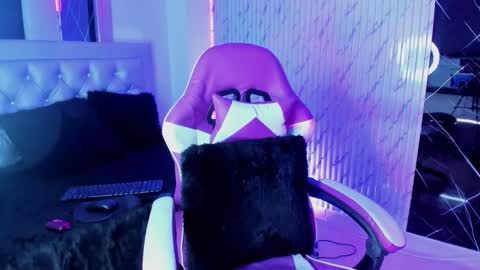 chloe_jacksonn online show from October 4, 2025, 11:03 pm