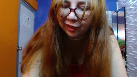 Snapshot of chloe_prg chatting on March 5, 2025, 3:51 pm chloe_prg online show from March 5, 2025, 3:51 pm