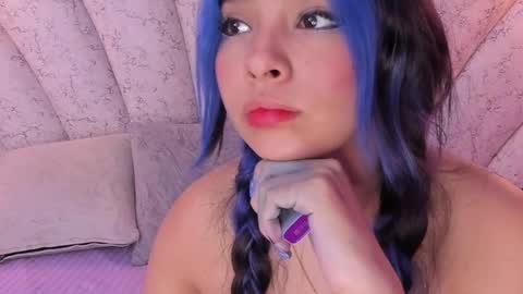 Snapshot of chloe_watson_ chatting on December 21, 2024, 11:56 pm online show from December 21, 2024, 11:56 pm