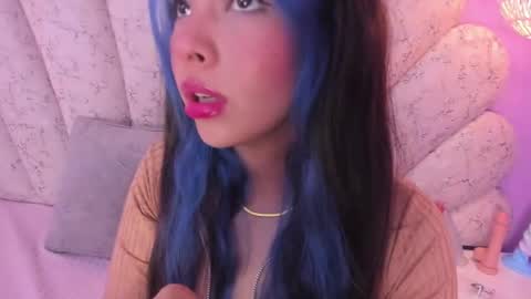 Snapshot of chloe_watson_ chatting on February 8, 2025, 7:49 pm online show from February 8, 2025, 7:49 pm