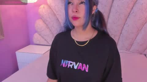 Snapshot of chloe_watson_ chatting on February 11, 2025, 8:10 pm online show from February 11, 2025, 8:10 pm