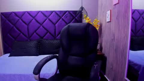 chloecampbell03 online show from October 4, 2025, 12:58 pm