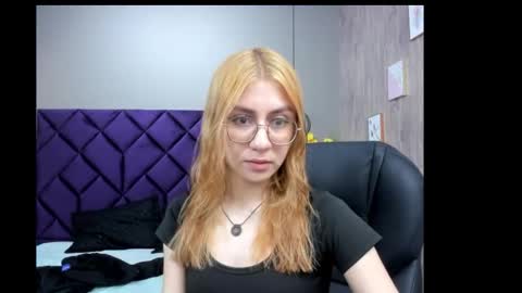 chloecampbell03 online show from November 28, 2025, 11:35 am