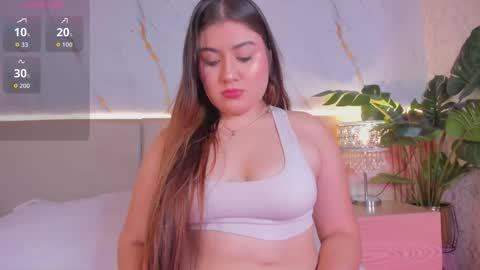 Snapshot of chloeemonroee_ chatting on November 30, 2025, 2:10 pm Chloee online show from November 30, 2025, 2:10 pm