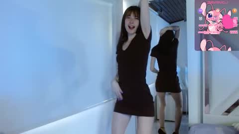 Chloe online show from November 19, 2025, 9:15 pm