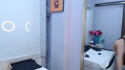 Snapshot of chloemartini_ chatting on December 27, 2024, 6:35 am ChloeSignup For Free Join my Fan Club online show from December 27, 2024, 6:35 am