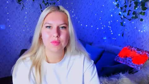 Snapshot of chloericci chatting on October 9, 2025, 12:47 pm ChloeRicci online show from October 9, 2025, 12:47 pm