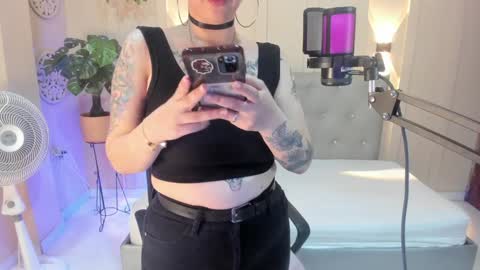 Snapshot of chloerossee chatting on January 8, 2025, 1:32 am Chloe rosse online show from January 8, 2025, 1:32 am