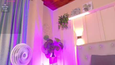 Snapshot of chloerossee chatting on September 29, 2025, 1:33 am Chloe rosse online show from September 29, 2025, 1:33 am