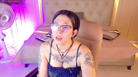 Snapshot of chloerossee chatting on October 8, 2025, 1:25 am Chloe rosse online show from October 8, 2025, 1:25 am
