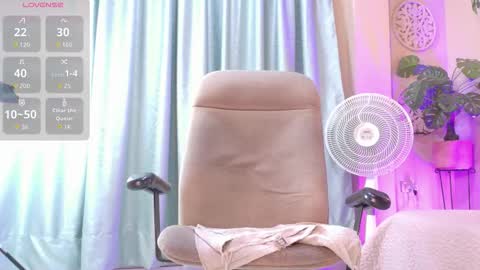 Snapshot of chloerossee chatting on October 21, 2025, 1:17 am Chloe rosse online show from October 21, 2025, 1:17 am