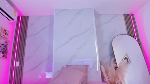 Chlooe online show from January 26, 2025, 3:36 pm