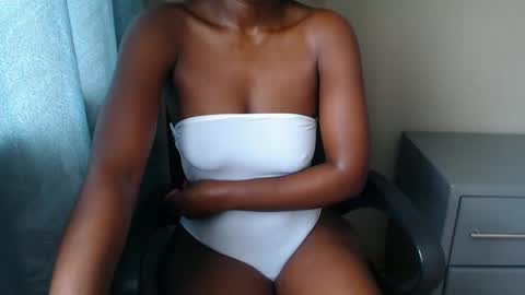 Daisy online show from November 18, 2025, 8:52 am