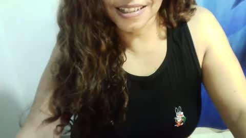 chochohot45 online show from December 19, 2024, 4:45 am