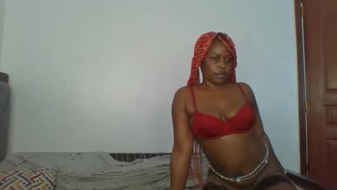 chocobear22 online show from November 10, 2025, 5:39 am