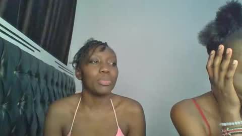 chocobear22 online show from November 22, 2025, 12:20 am