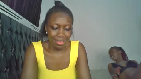 chocobear22 online show from November 27, 2025, 9:33 am