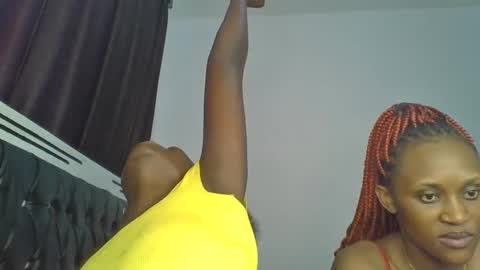 chocobear22 online show from December 3, 2025, 10:35 am