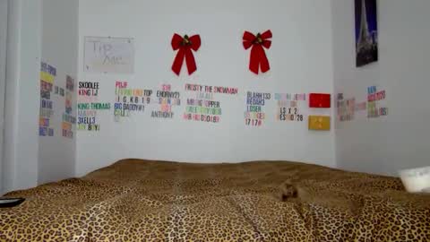 Snapshot of chocolatebunnyxx69 chatting on February 10, 2025, 11:55 pm Melina online show from February 10, 2025, 11:55 pm