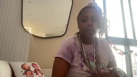 Snapshot of chocolatecakequeen chatting on December 21, 2024, 9:58 pm ChocolateCakeQueen online show from December 21, 2024, 9:58 pm