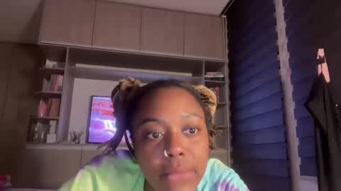Snapshot of chocolatecakequeen chatting on October 26, 2025, 2:39 am ChocolateCakeQueen online show from October 26, 2025, 2:39 am