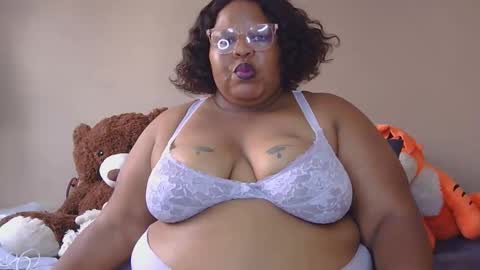 Snapshot of chocolovebbw1986 chatting on September 11, 2025, 7:08 am XSEXYBBW69 online show from September 11, 2025, 7:08 am