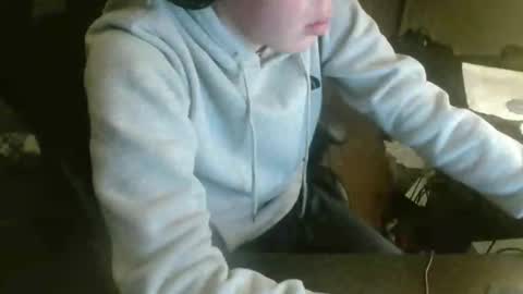 chopoter online show from November 20, 2025, 11:37 pm