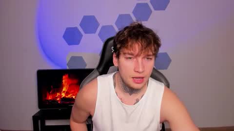 Snapshot of chris_tyson chatting on November 19, 2025, 9:09 am Chris Tyson online show from November 19, 2025, 9:09 am