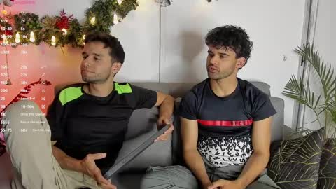 Im Chirs IM MODEL INDEPENDT online show from December 14, 2024, 2:56 am