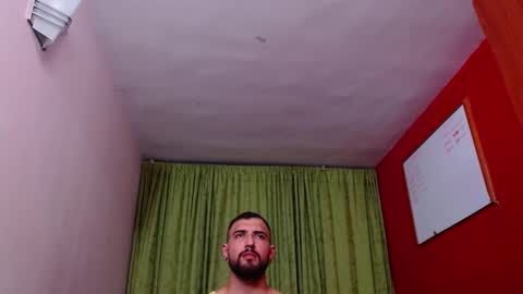 Snapshot of chriss_james chatting on January 29, 2025, 3:22 am chriss_james online show from January 29, 2025, 3:22 am