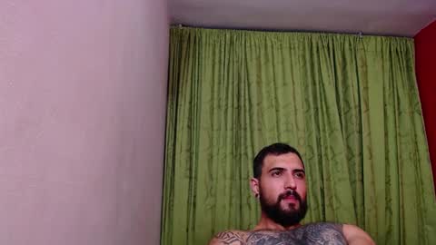 Snapshot of chriss_james chatting on February 21, 2025, 2:39 am chriss_james online show from February 21, 2025, 2:39 am