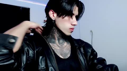 Snapshot of chriss_opp chatting on February 6, 2025, 7:51 pm CHRIS INDEPENT MODEL online show from February 6, 2025, 7:51 pm