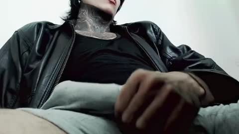 Snapshot of chriss_opp chatting on March 10, 2025, 5:18 pm CHRIS INDEPENT MODEL online show from March 10, 2025, 5:18 pm