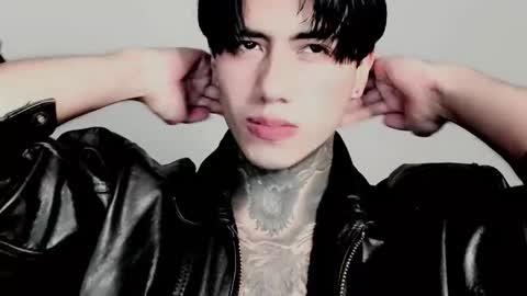 CHRIS  INDEPENT MODEL online show from November 13, 2025, 11:47 pm