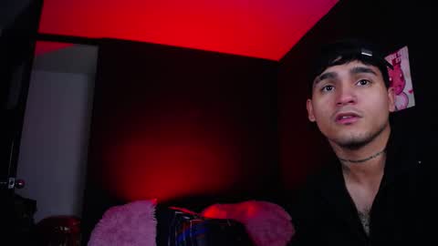 Christian Wang online show from September 25, 2025, 1:20 am