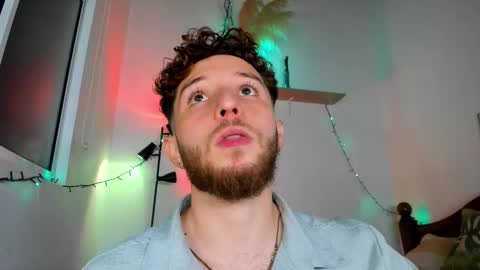 Hi dont forguet to follow me    online show from December 18, 2025, 7:25 am